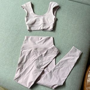 SET ACTIVE set in color cowgirl (size xs) excellent condition